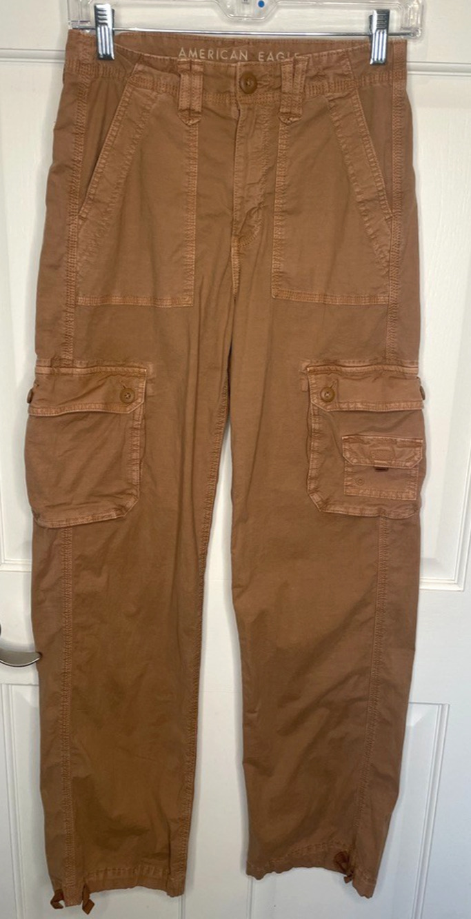 American Eagle Women's Baggy Cargo Jogger Pants Sz 2L Tan Stretch Utility Casual